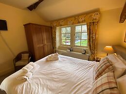 Red Lion Hotel and Manor House