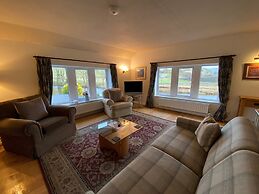 Red Lion Hotel and Manor House