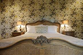 The Heather Glen Country House