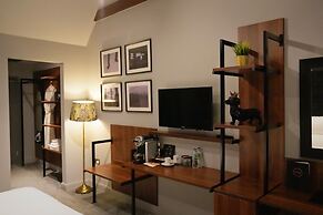 The Chesterton Hotel