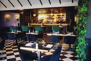 The Chesterton Hotel