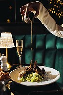 The Chesterton Hotel