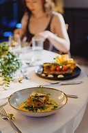 The Chesterton Hotel