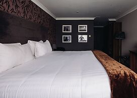 The Chesterton Hotel