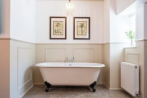 The Woolpack Hotel