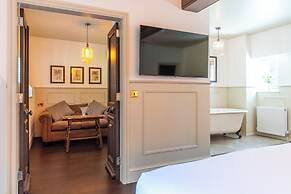 The Woolpack Hotel