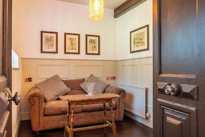 The Woolpack Hotel