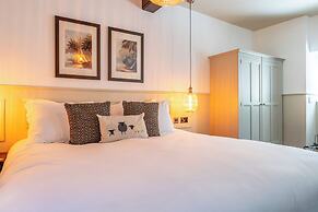 The Woolpack Hotel