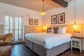 The Woolpack Hotel
