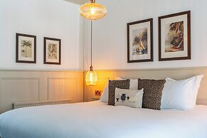 The Woolpack Hotel