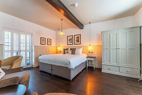The Woolpack Hotel
