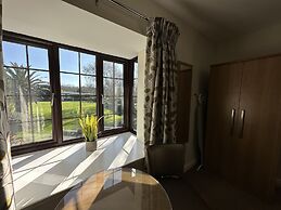 Le Friquet Country Hotel