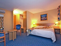 Mercure Luxeuil les Bains Hexagone