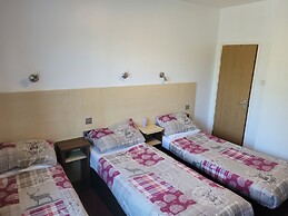 The Gatwick White House Hotel