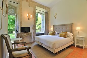 Chateau de Mazan - Handwritten Collection