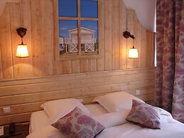 Hotel Phoebus Garden & Spa