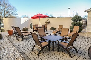 Bella Vista Hotel & Suites