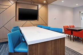 Holiday Inn Express Hotel & Suites Defiance by IHG