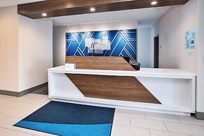 Holiday Inn Express Hotel & Suites Defiance by IHG