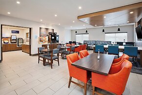 Holiday Inn Express Hotel & Suites Defiance by IHG