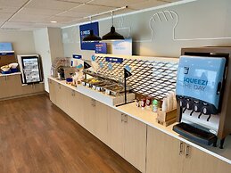 Holiday Inn Express Hotel & Suites Tampa Northwest - Oldsmar by IHG