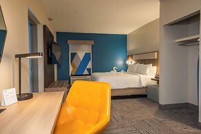 Holiday Inn Express Hotel & Suites Tampa Northwest - Oldsmar by IHG