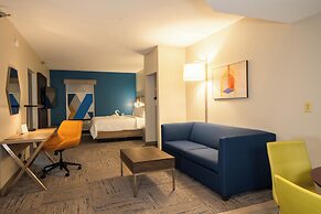 Holiday Inn Express Hotel & Suites Tampa Northwest - Oldsmar by IHG