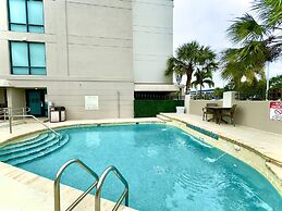 Holiday Inn Express Hotel & Suites Tampa Northwest - Oldsmar by IHG