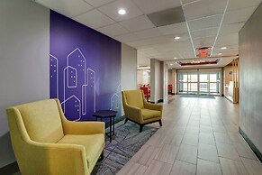 Holiday Inn Express & Suites Richmond by IHG