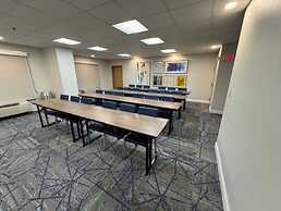 Holiday Inn Express & Suites Richmond by IHG