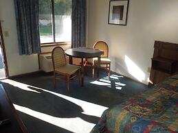 Xenia Country Inn