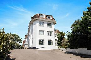 Russel Court Hotel Bournemouth Central