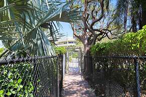 Marco Beach Vacation Suites