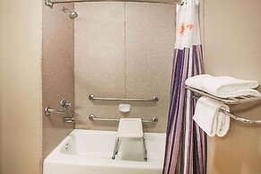 La Quinta Inn & Suites by Wyndham Beaumont West