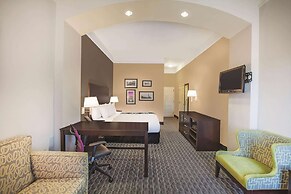 La Quinta Inn & Suites by Wyndham Beaumont West