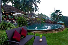 Villa Semana Resort & Spa