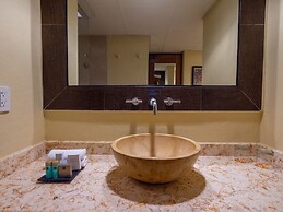 Las Brisas Huatulco – All Inclusive