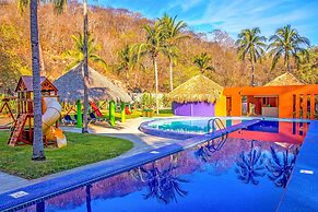 Las Brisas Huatulco – All Inclusive