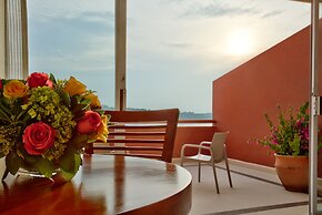 Las Brisas Huatulco – All Inclusive
