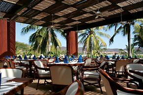 Las Brisas Huatulco – All Inclusive