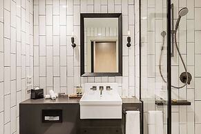 DoubleTree by Hilton Hotel Melbourne - Flinders Street