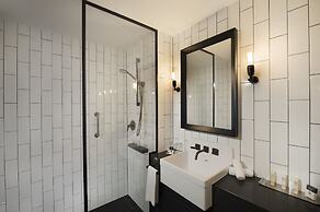 DoubleTree by Hilton Hotel Melbourne - Flinders Street