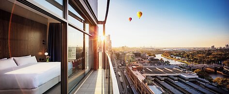 DoubleTree by Hilton Hotel Melbourne - Flinders Street