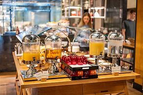 DoubleTree by Hilton Hotel Melbourne - Flinders Street