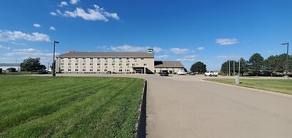 Quality Inn & Suites Eldridge Davenport North