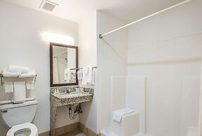 Quality Inn & Suites Eldridge Davenport North