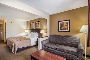 Quality Inn & Suites Eldridge Davenport North
