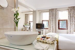 Arena Hotel - Special Class