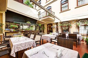 Arena Hotel - Special Class