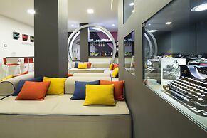 La Villa, Sure Hotel Collection by Best Western